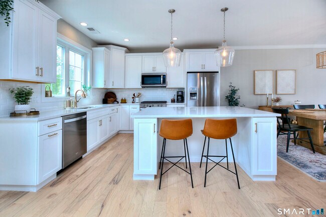 Building Photo - 89 Brentwood Cir
