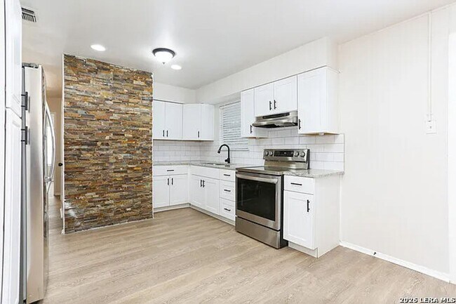 Building Photo - Upgraded 3-Bedroom Home in Southeast San Antonio