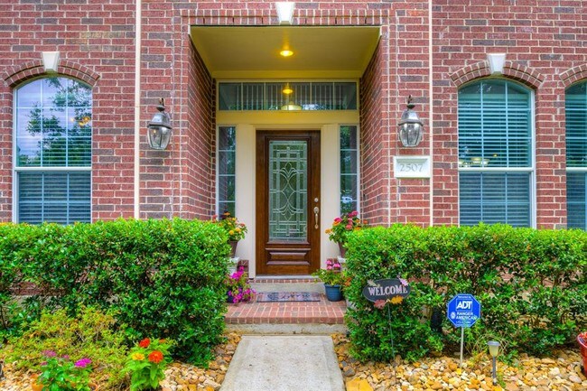 Foto del edificio - 2507 N Yorkchase Ln