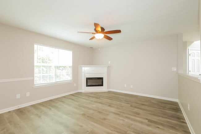 Building Photo - 316 Nunnally Dr