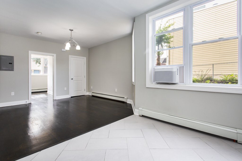 Primary Photo - 75 Wright Ave