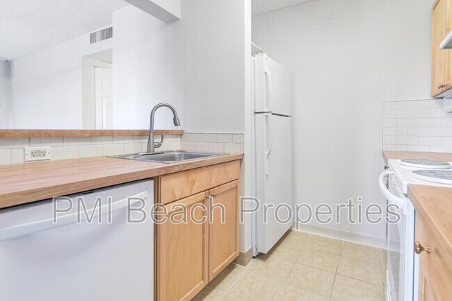 Foto del edificio - 512 Meadows Cir