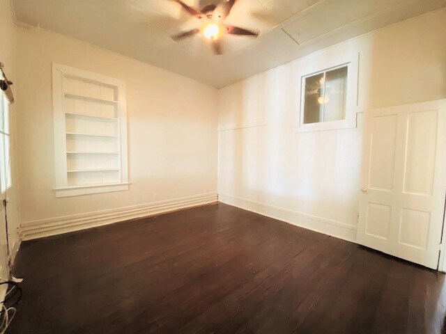 Middle Room - 2215 Post Office St