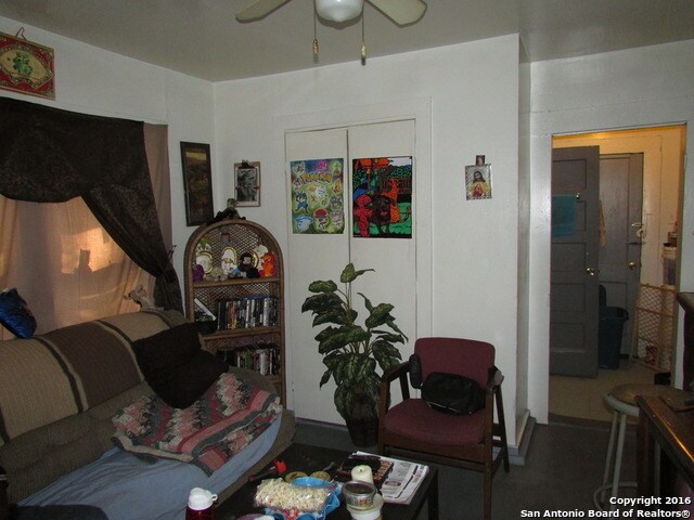 Building Photo - 620 Potomac-