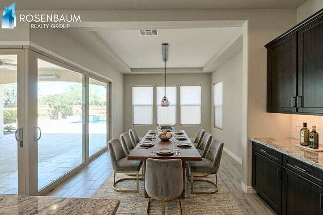 Foto del edificio - 3024 E Robin Ln