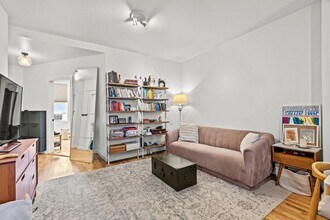 Building Photo - 36 Laidlaw Ave