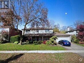 Building Photo - 131 Bannatyne Dr