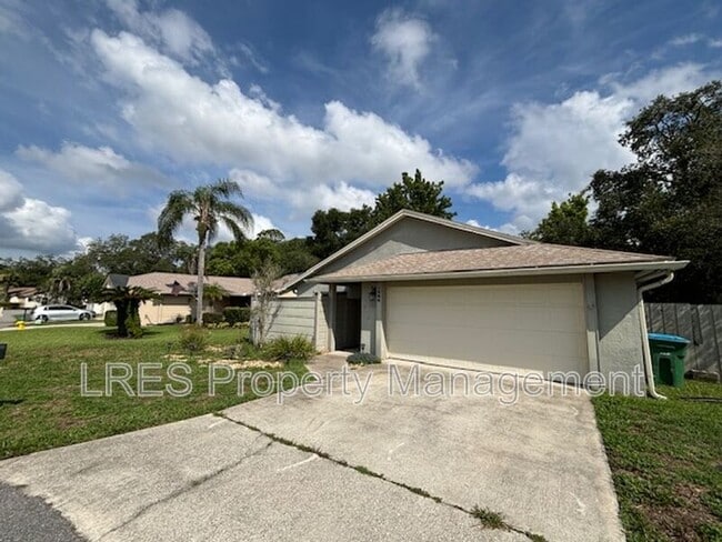 Building Photo - 1444 Forest Hills Dr