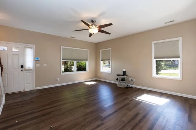 Building Photo - 401 Mourning Dove Ct