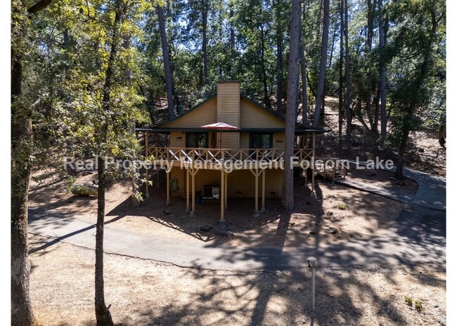 Building Photo - Charming 1-Bedroom Retreat in Desirable Ch...