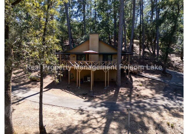 Foto del edificio - Charming 1-Bedroom Retreat in Desirable Ch...