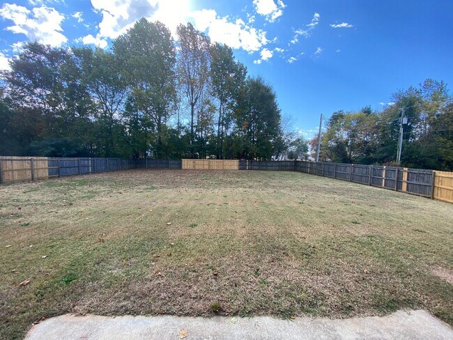 Foto del edificio - Available For Immediate Move-In!