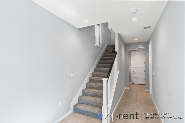 Building Photo - 5052 Edenvale Ave