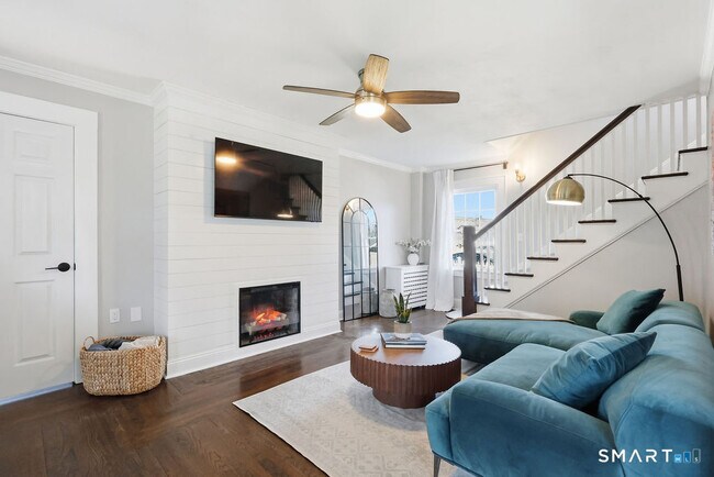 Foto del edificio - 82 Miller Ave