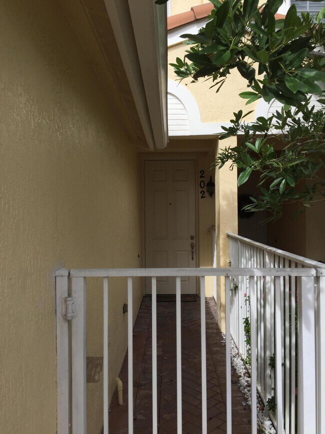Building Photo - 9783 Midship Way