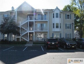 Building Photo - 152 Darwin Ln