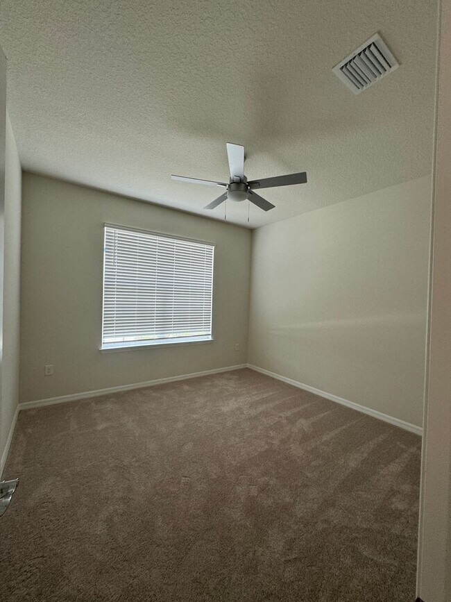 Foto del edificio - 5555 Settlingstone Ln