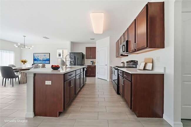 Foto del edificio - 547 Hartford Hts St