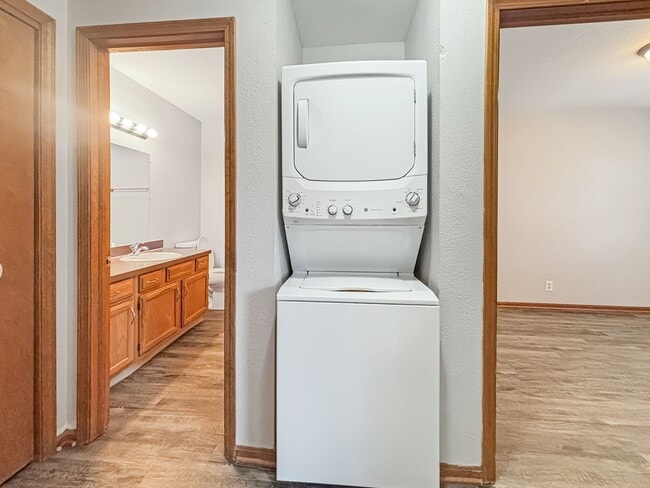 Building Photo - 2614 Kragspough Ct