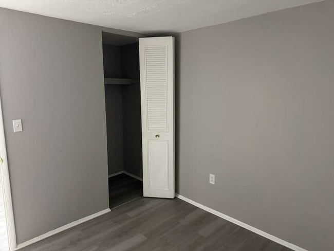 Building Photo - 13540 Superior Rd