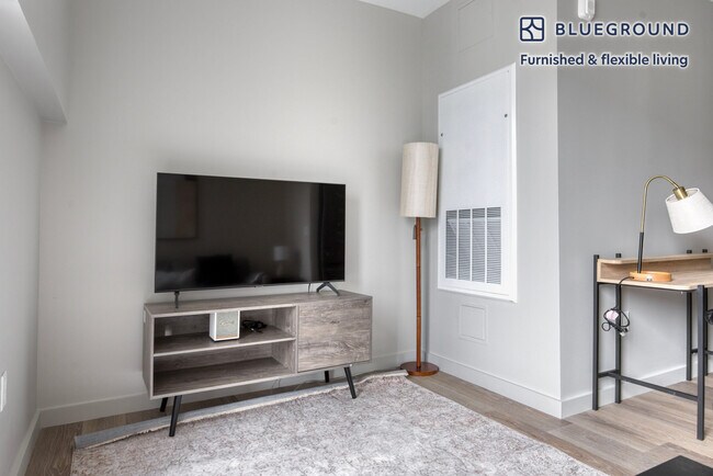 Building Photo - 1550 Soldiers Fld Rd