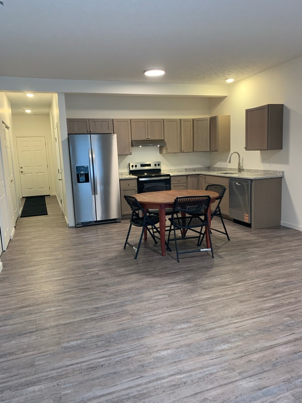 Building Photo - 456 Westside Dr, Unit 3