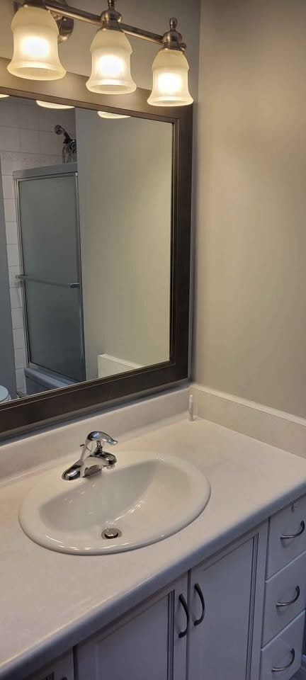 Bathroom - 276 Christopher Dr