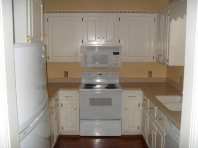 Building Photo - 302 Allison's Way