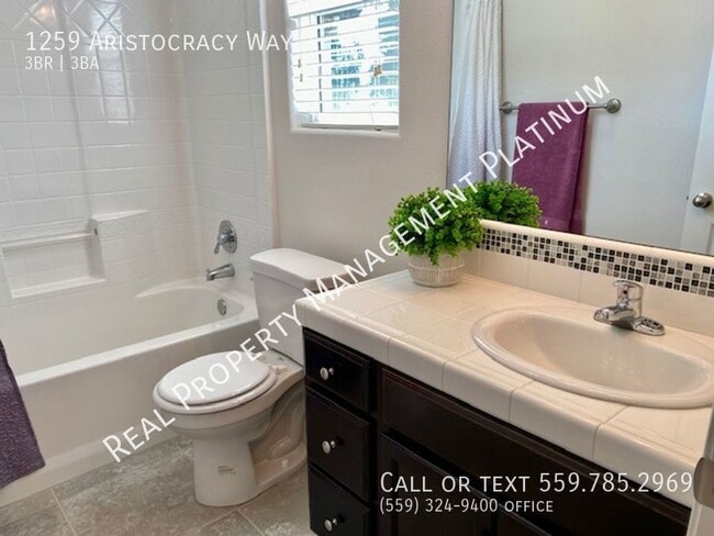 Building Photo - $2,100 DeWolf & Barstow, 3 Bedroom Home w/...
