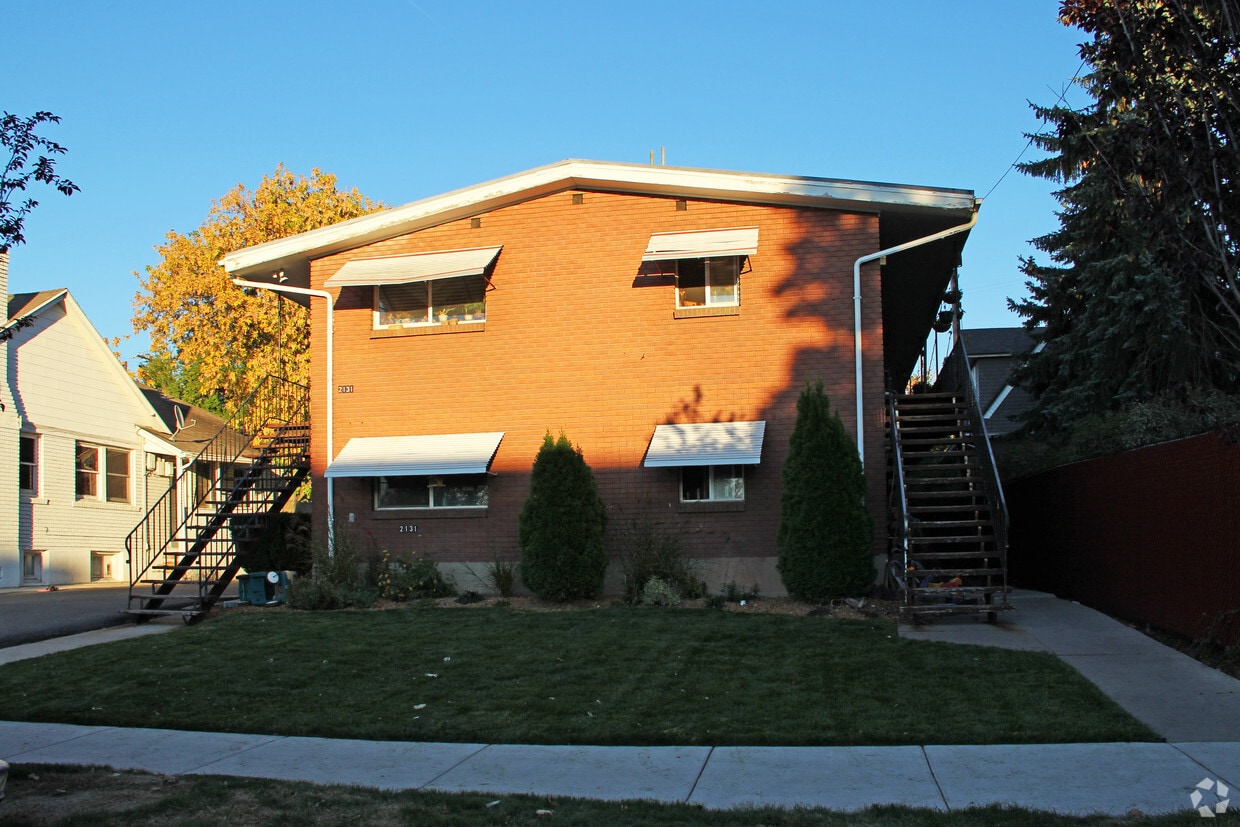 Building Photo - 2131 Lincoln St