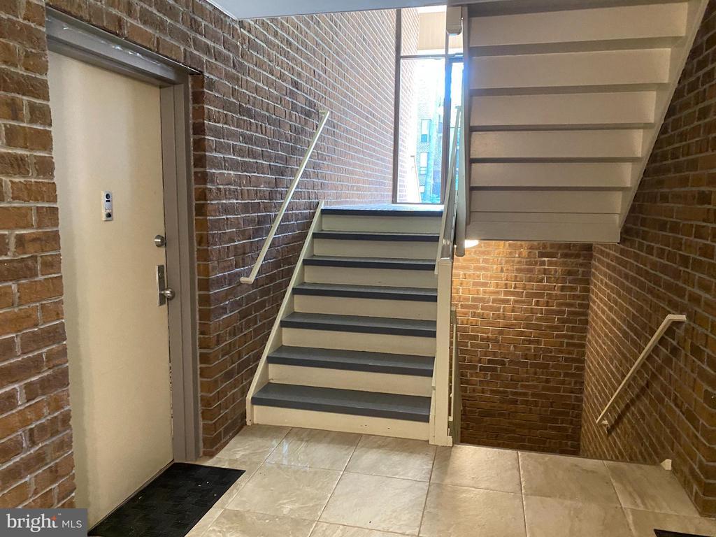 Foto principal - 11244 Chestnut Grove Square