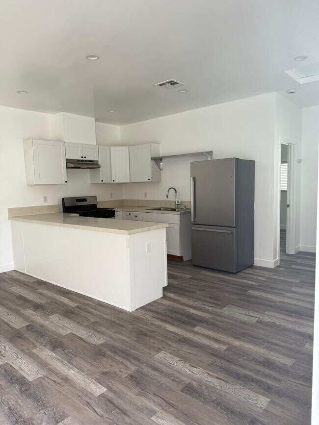 Foto del edificio - 1122 E 27th St