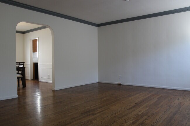 Building Photo - 8737 Gregory Way
