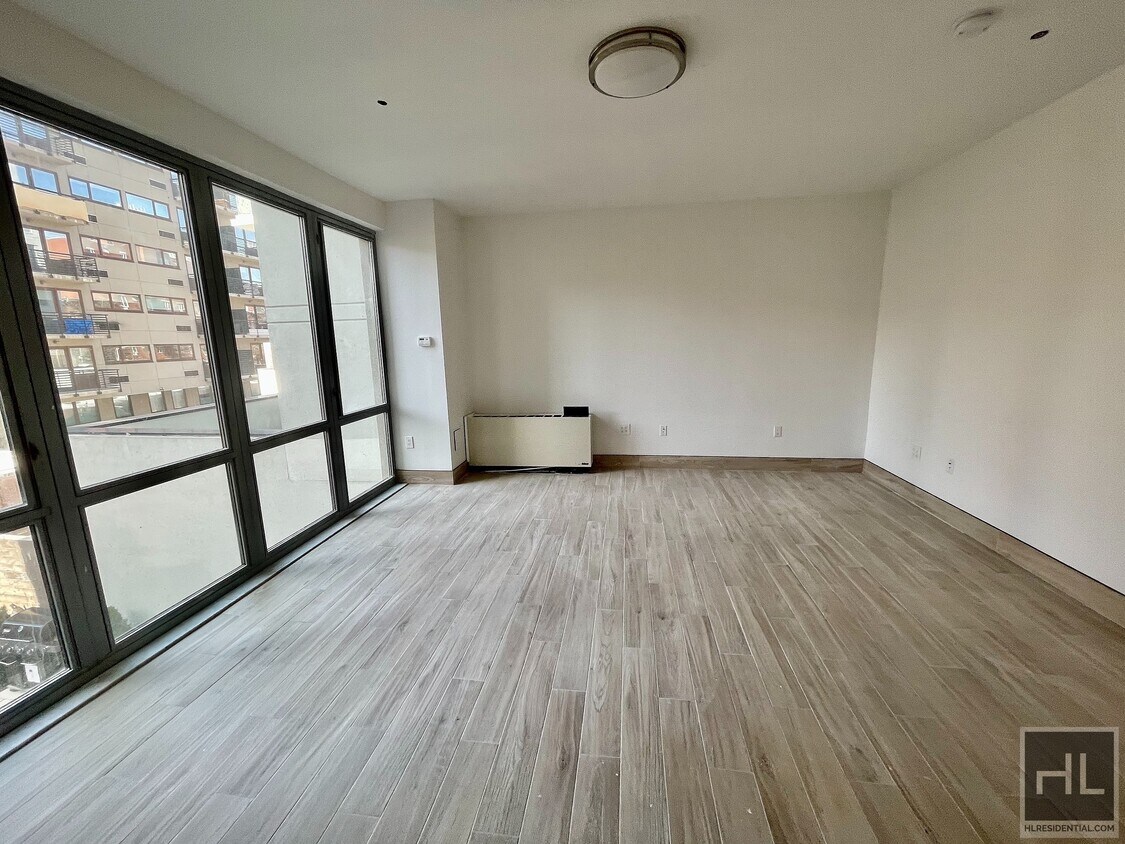 Primary Photo - 110 4TH AVENUE 2A