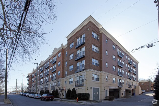 Bristol on West End Apartments Nashville, TN