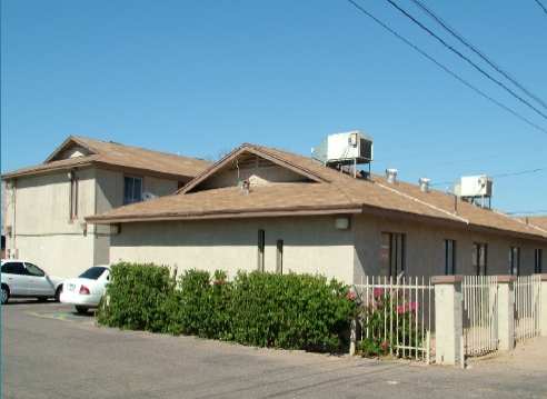 Primary Photo - Rose Garden Apts