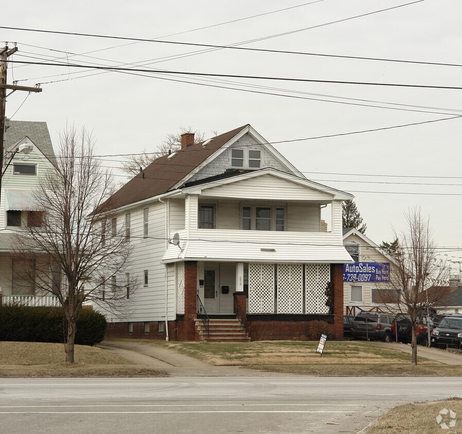 Primary Photo - 4818 Pearl Rd
