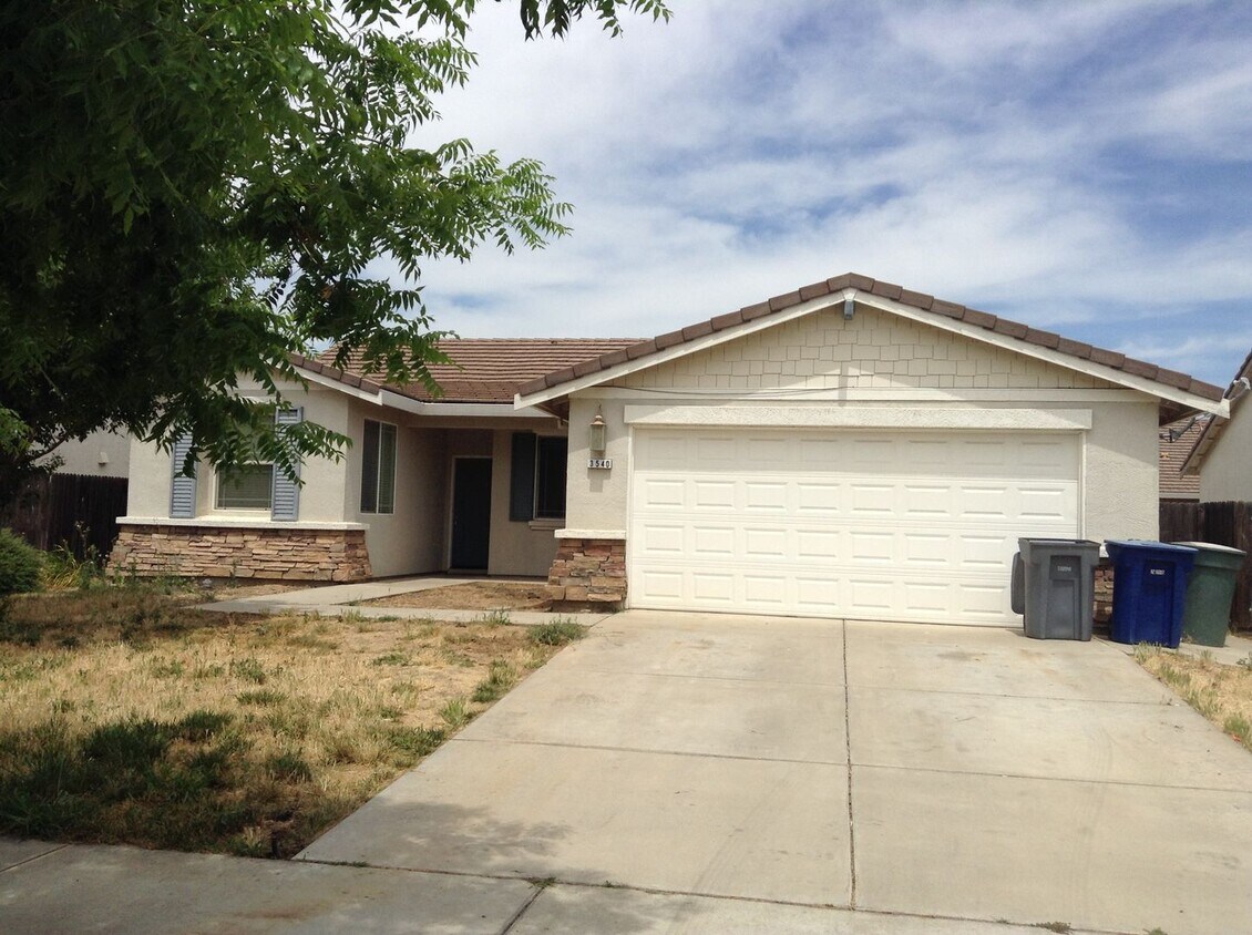 Primary Photo - 3540 San Moritz Ave