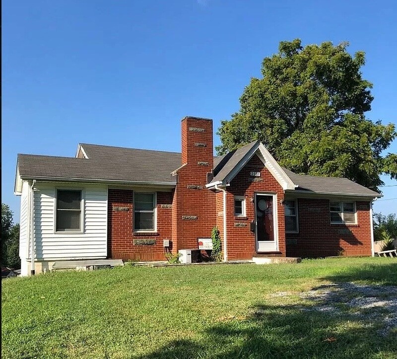 2009 John Lynch Pl Unit A, Lynchburg, VA 24502 Condo for Rent in