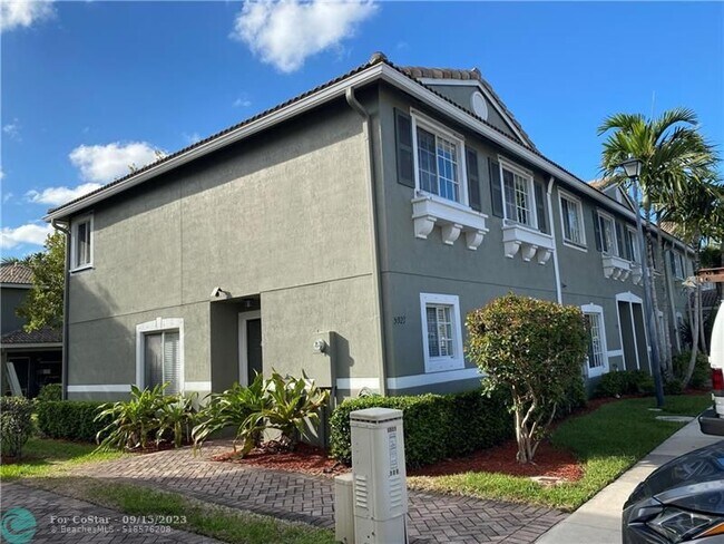 Building Photo - 5921 Manchester Way