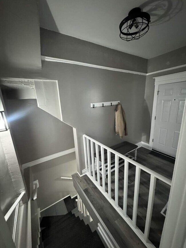 Foto del edificio - 6601 S Langley Ave