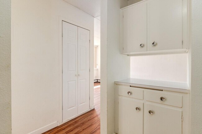 Photo du bâtiment - Hillsboro Place