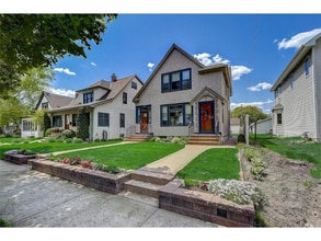 Building Photo - 4218 33rd Ave S