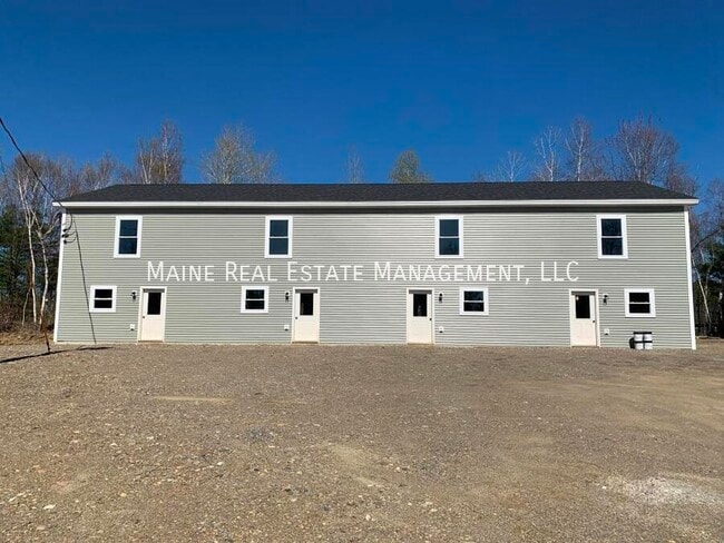 Building Photo - 599 Pine Tree Rd
