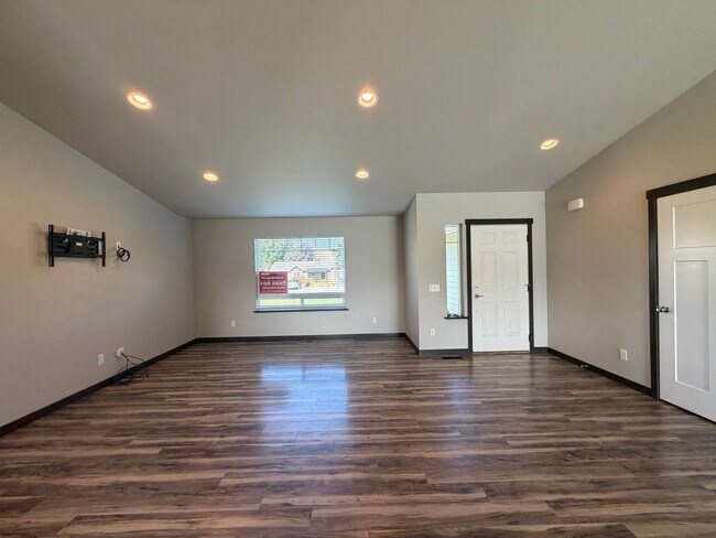 Foto del edificio - 3270 1st St SE