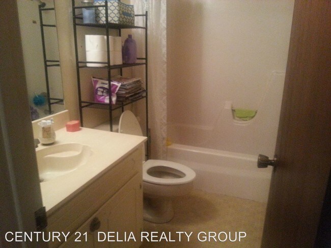 Foto del edificio - 3 br, 2 bath House - 1412 Meadowbrook St.