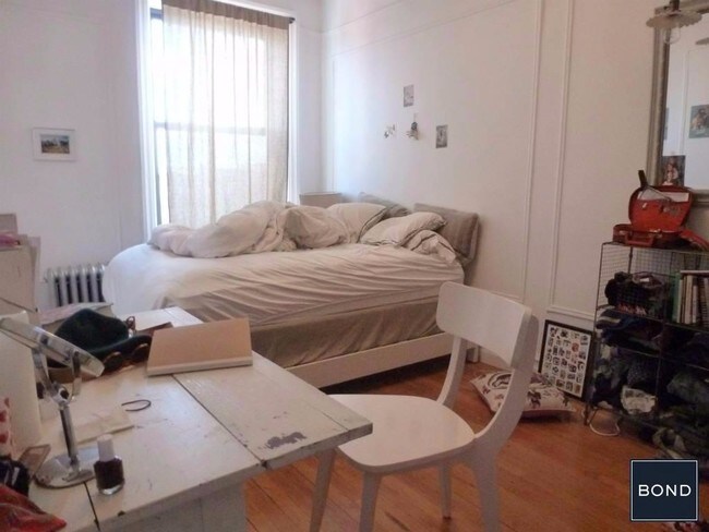 Foto del edificio - 2106 33rd St