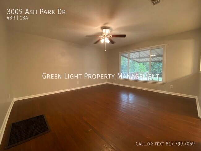 Foto del edificio - 3009 Ash Park Dr