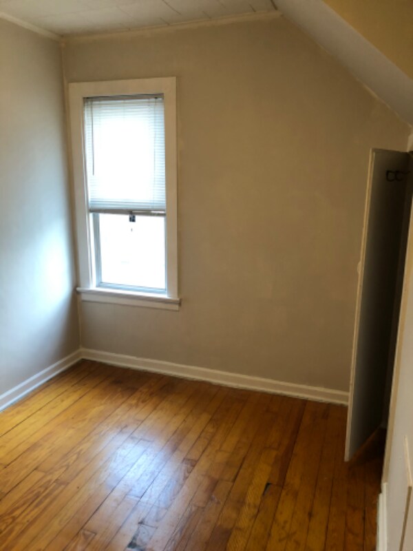 Building Photo - 136 Sawyer Ave