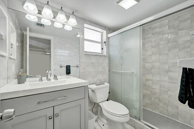 Foto del edificio - 3160 NW 63rd St